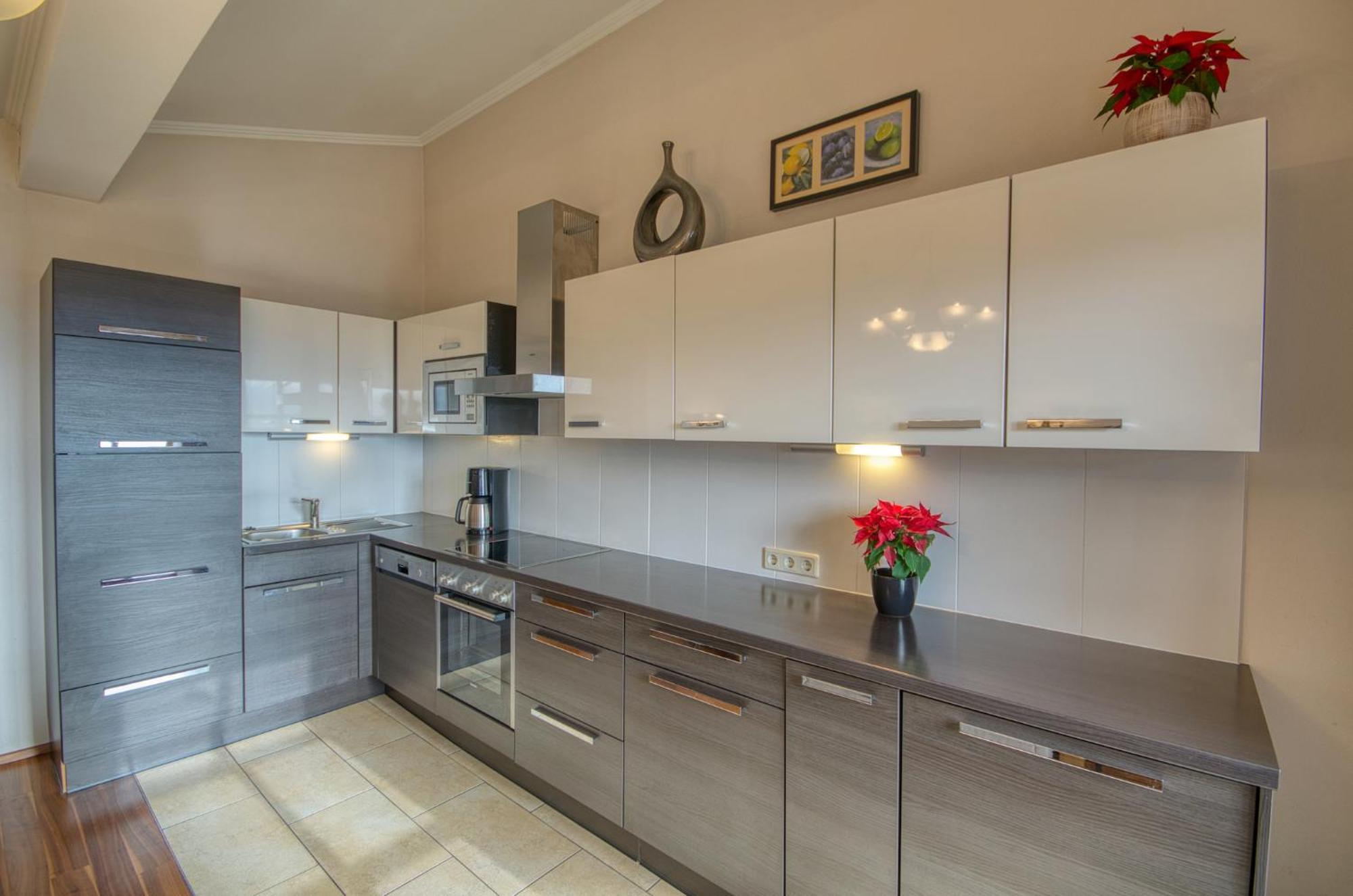 Apartment Select 10 - By Alpen *